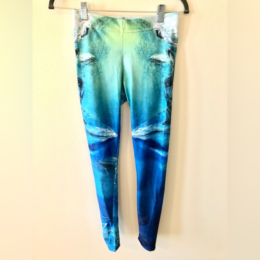 Wise Fool Surfer Patterned Leggings Size S